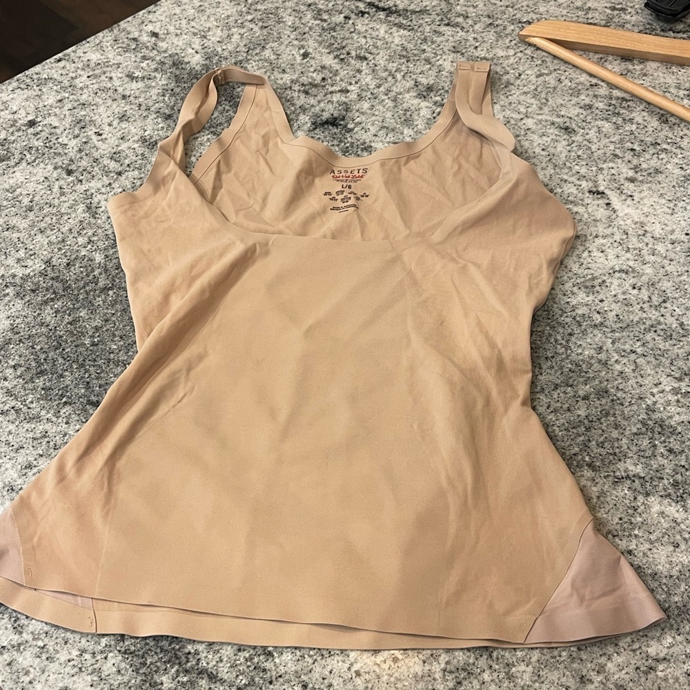 SPANX Tan Shapewear Top ASSETS RED HOT LABEL